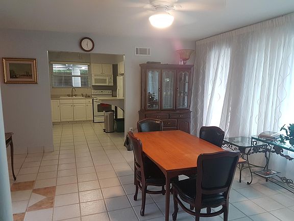 4th image of 2321 Dodge Dr