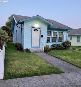 1413 Union Ave, North Bend, OR, 97459