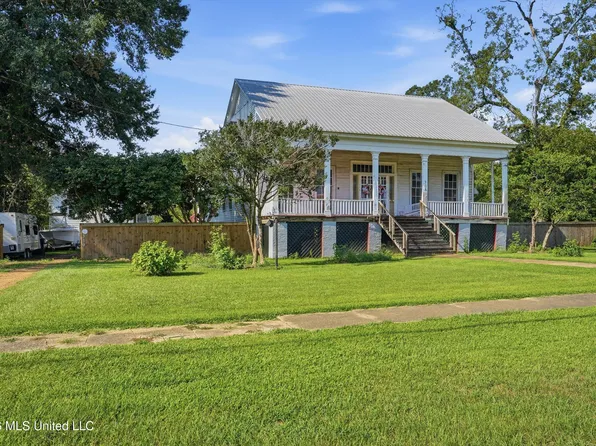 308 E Marion Ave, Crystal Springs, MS 39059