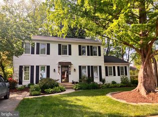 7806 Worthing Ct, Alexandria, VA 22315
