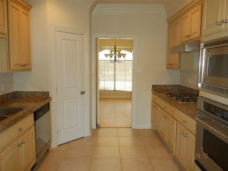 1903 Spring Cedar Ln — Photo 9