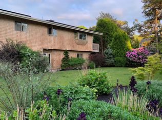 31 Vickers St, Edgartown, MA 02539