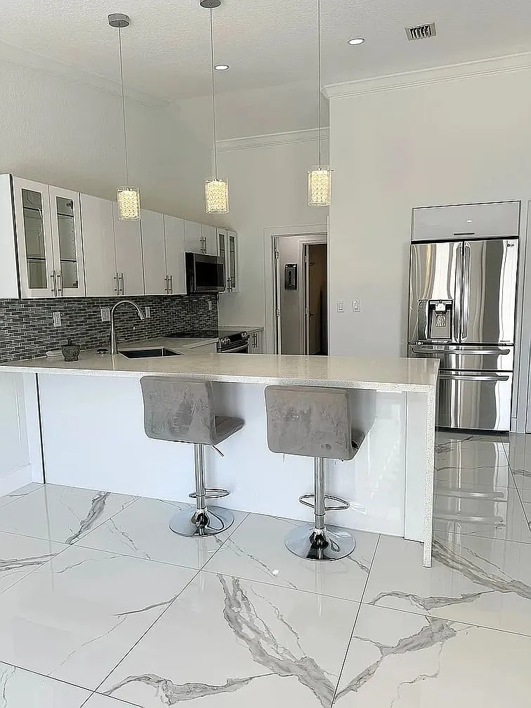 4 bed, 1588 sqft, $4,000 — Photo 4