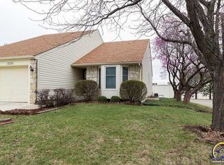 2231 SW Westport Pl, Topeka, KS 66614