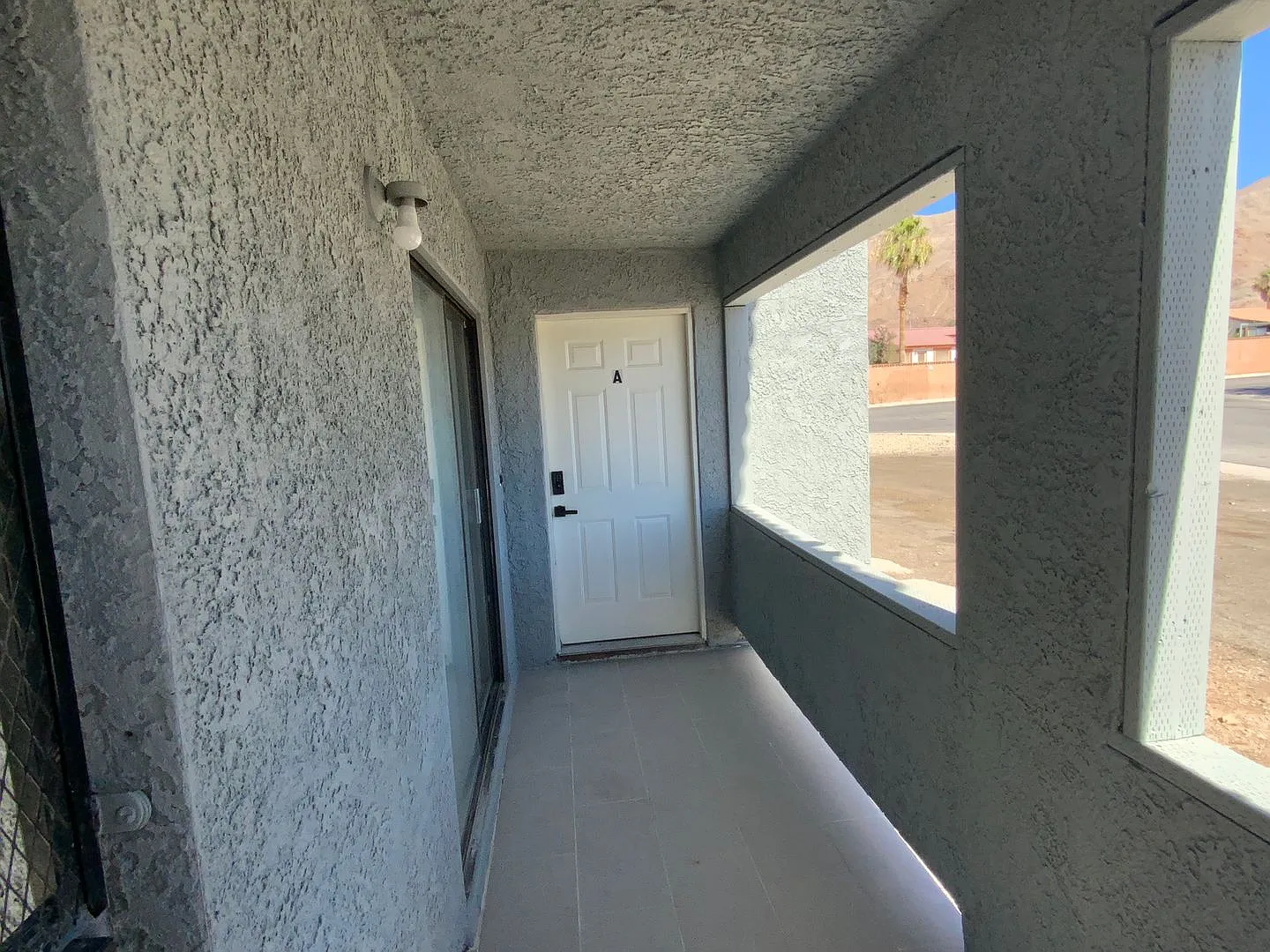 3 Bedrooms 2 Bathrooms Apartment for Rent! — Photo 2