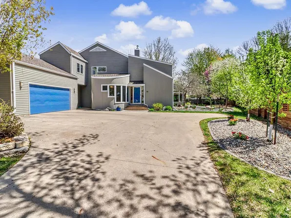 75 Prairiewood Dr S, Fargo, ND 58103