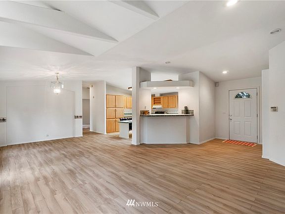 5th image of 1808 169th Street Ct S