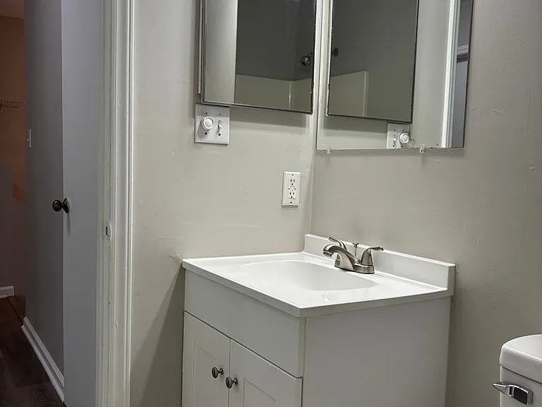 1000 Mount Holly Huntersville Rd #B — Photo 24