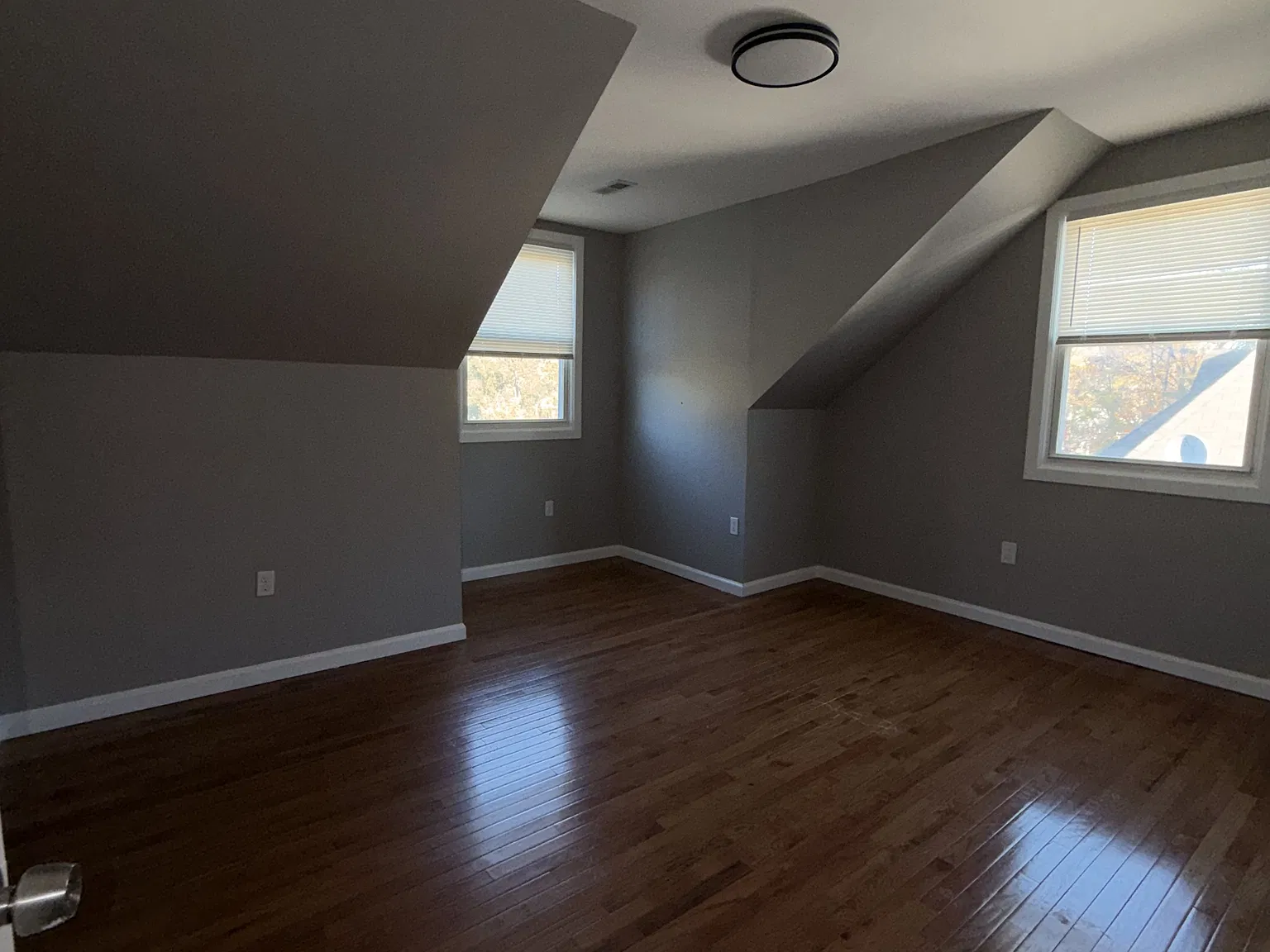 4 bed, 1251 sqft, $2,500 — Photo 2