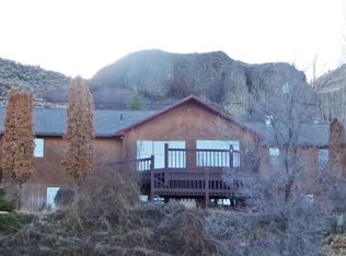 516 E Grand Coulee Ave, Grand Coulee, WA 99133