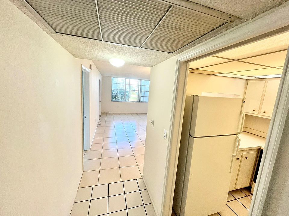 1st image of 9420 Tangerine Place #305