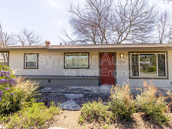3rd image of 3005 Birdwood Cir