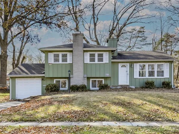 7306 Melrose Ln, Shawnee, KS 66203