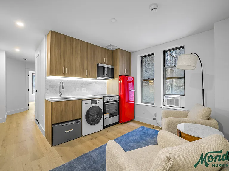 236 W 15th St #26 — Photo 1