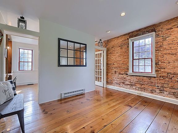 4th image of 344 N Broad St