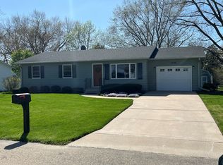 5296 S Harlan Dr, Rochelle, IL 61068