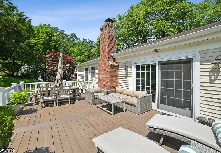 415 Fairmount Ave — Photo 25