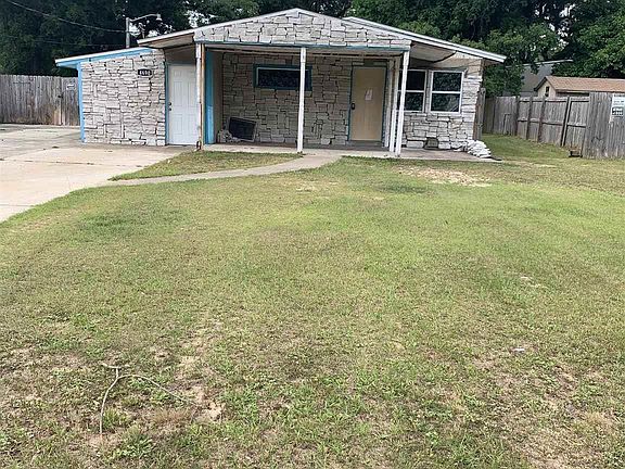 3rd image of 4690 Oakland Dr