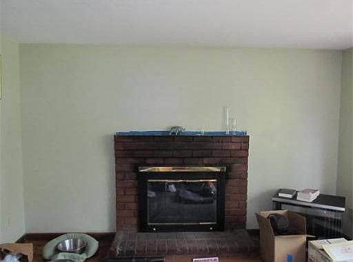 5th image of 35 Parkwood Dr