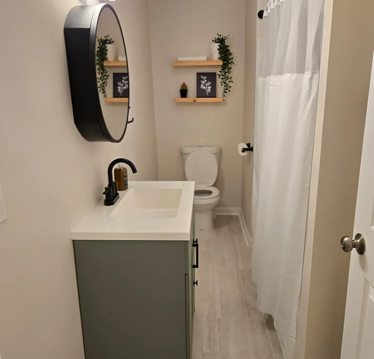 2 bed, 750 sqft, $1,100 — Photo 1