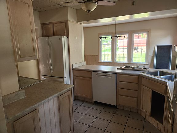 3rd image of 338 Thomas Rd