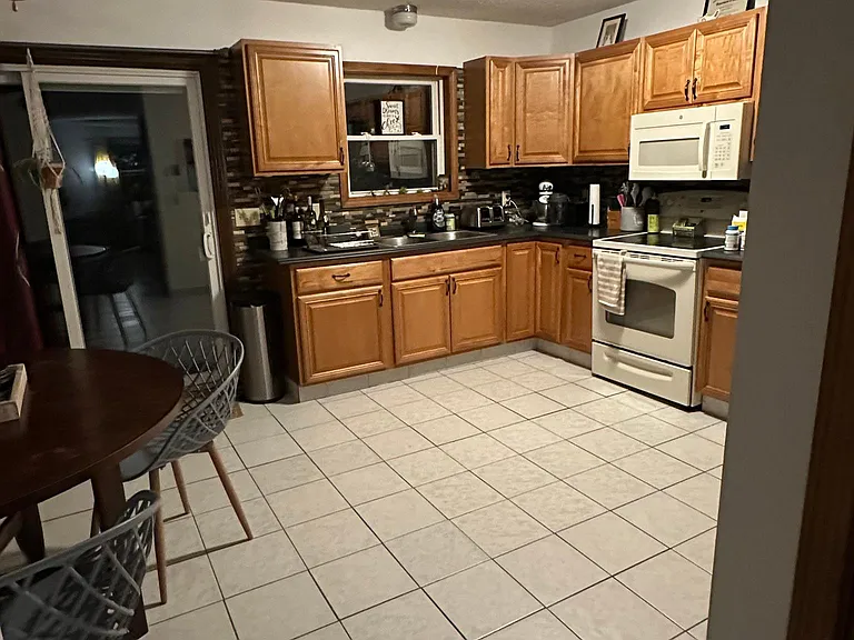 Brandywine Dr — Photo 2