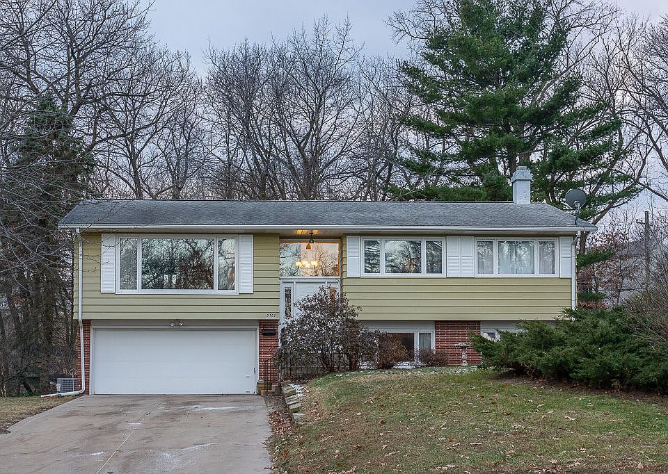 1st image of 3705 Elmwood Dr NE