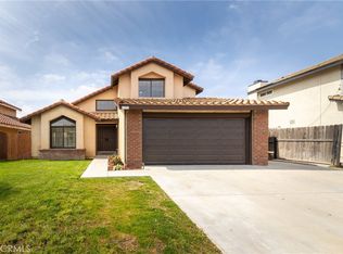 17253 Dolphin St, Fontana, CA 92336