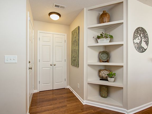 3rd image of 4302-2B Timberbrooke Dr