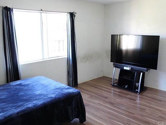 5th image of 15061 Nordhoff St Unit 115