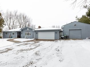 41W550 Lenz Rd, Elgin, IL 60124