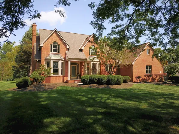 7992 Spring Mill Dr NW, Canal Winchester, OH 43110
