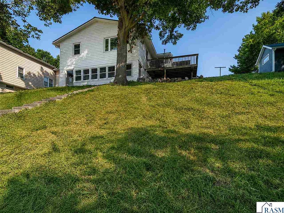 1st image of 46167 Jefferson Lake Dr