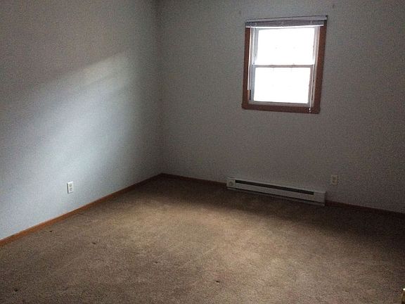 3rd image of 512 Biester Dr APT 3
