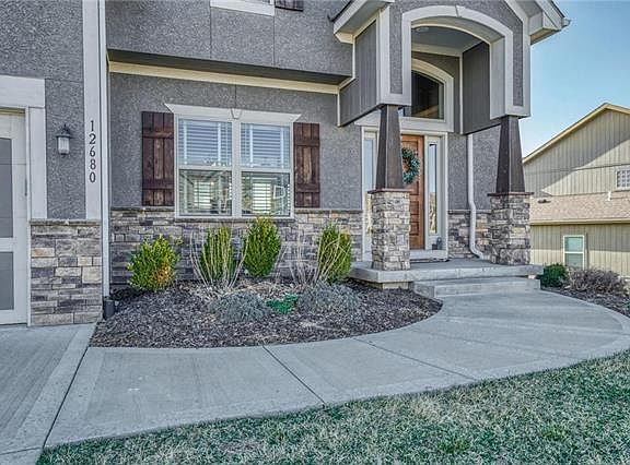 2nd image of 12680 N Arbor Way