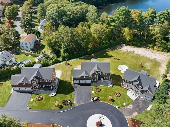 22 Magnolia Rd, Natick, MA 01760