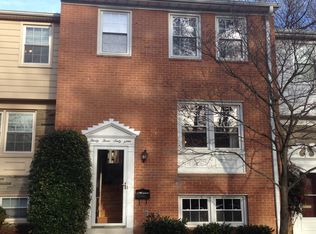 3369 Whipple Ct, Annandale, VA 22003