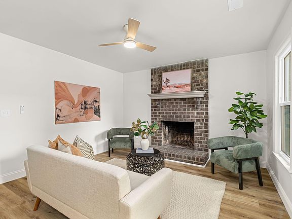 4th image of 2402 Quail Hollow Ct