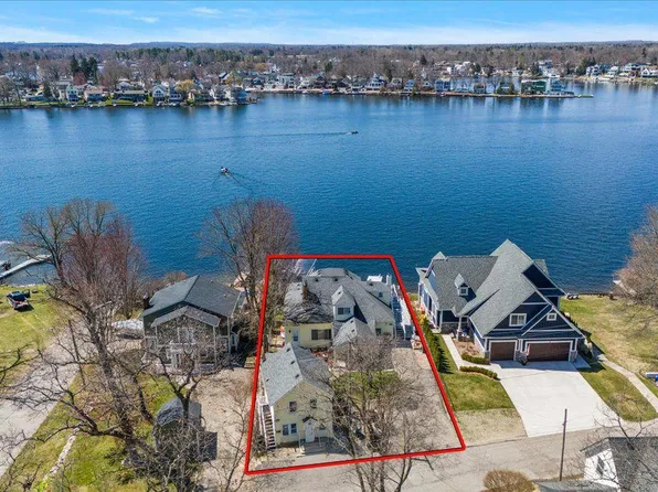 16 S North Shore Dr, Lake Orion, MI 48362