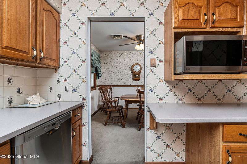 5th image of 22 Cedarwood Drive