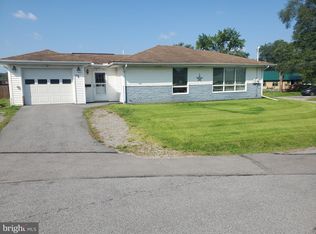 303 Market St, Milesburg, PA 16853
