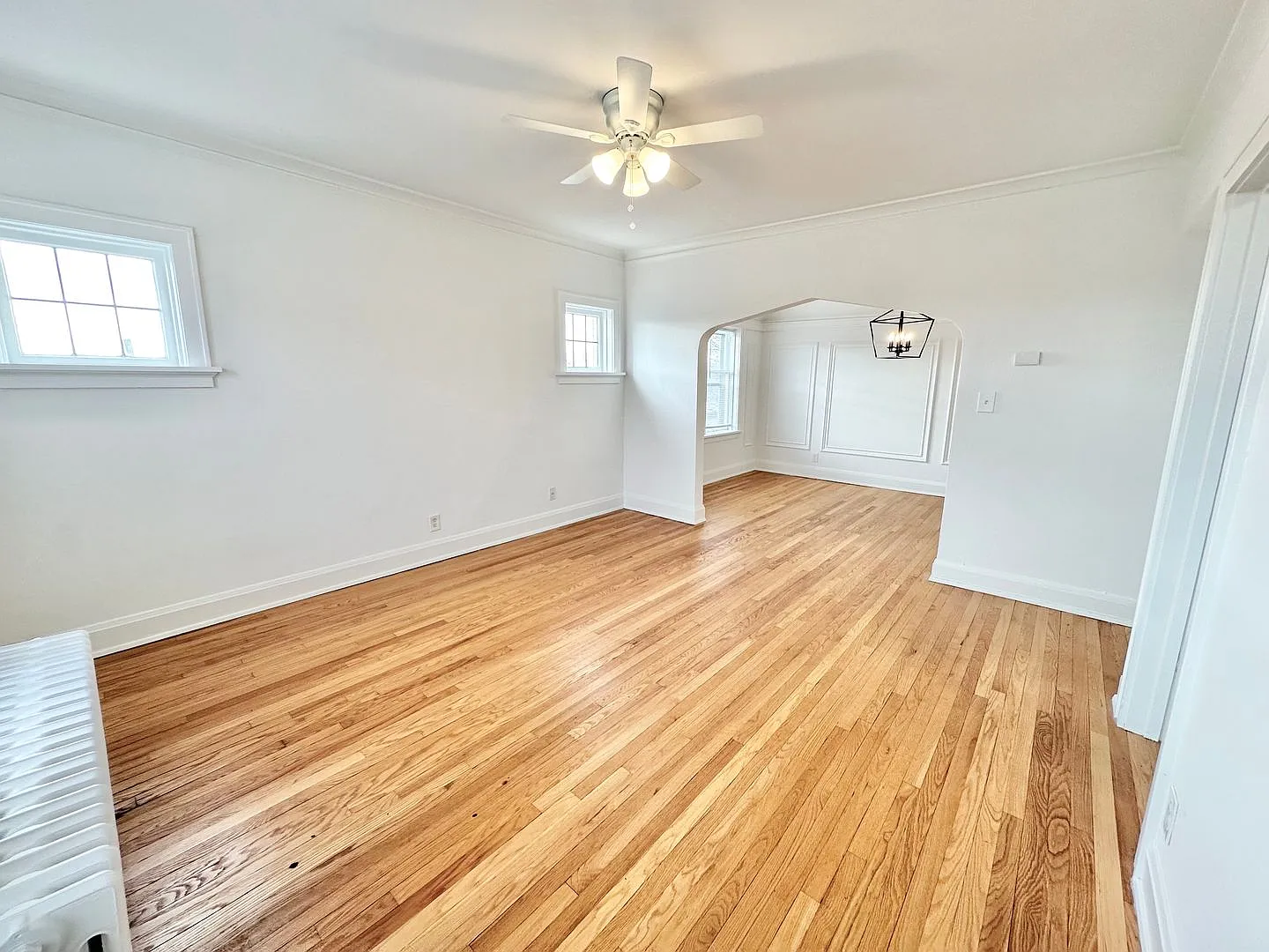 3819 N Oakland Ave — Photo 4