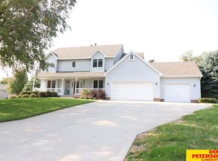1260 Walnut Ct, Arlington, NE 68002
