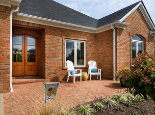 196 Somersly Pl, Lexington, KY 40515