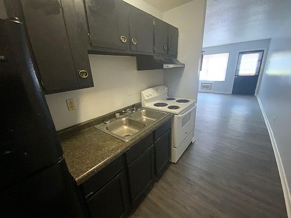 5th image of 30 Illinois St #102