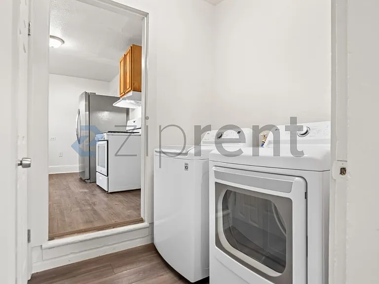 1253 84th Ave — Photo 12