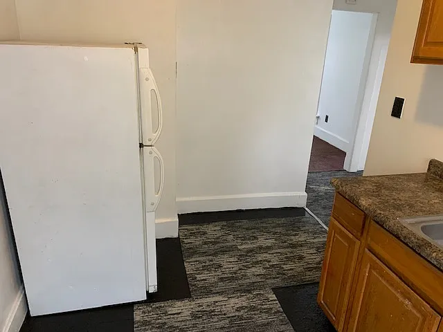 824 16th St #5 — Photo 3