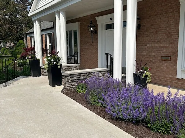 3253 Bolgos Cir, Ann Arbor, MI 48105