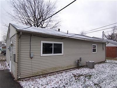 2nd image of 1038 Campbell Ave