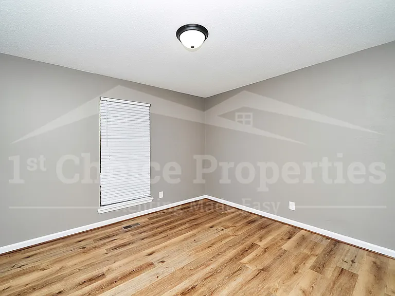18 Polaris Cir — Photo 17
